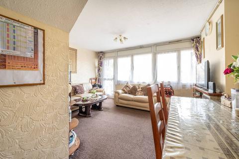 22 Maud Road, London, E13 0JU