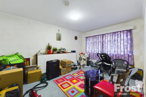 505 Staines Road West, Ashford, TW15 2AB