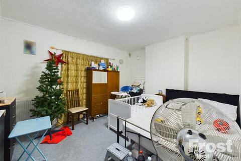 505 Staines Road West, Ashford, TW15 2AB