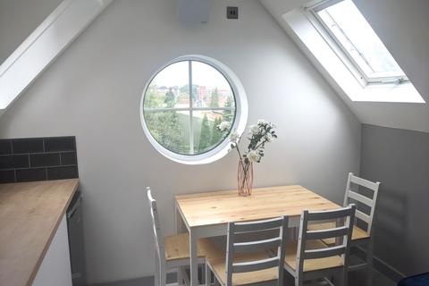 1 bedroom in a flat share to rent, 9-11 Ladybarn Lane, Manchester M14