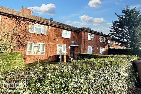 2 bedroom flat for sale, Tempsford Avenue, WD6