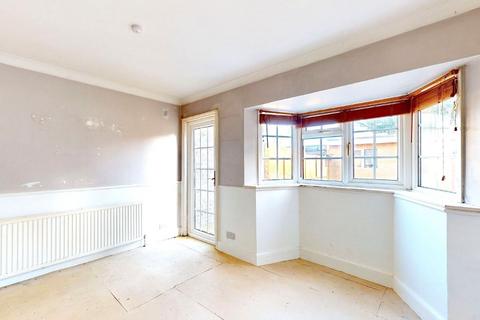 2 bedroom end of terrace house for sale, 5 Oak Lane, Isleworth, TW7 6HH