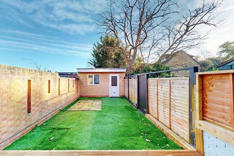 5 Oak Lane, Isleworth, TW7 6HH