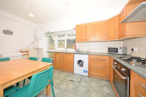 4 bedroom terraced house to rent, Larnach Road,  London, W6