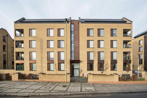 1 bedroom flat for sale, Quayle Crescent, London N20