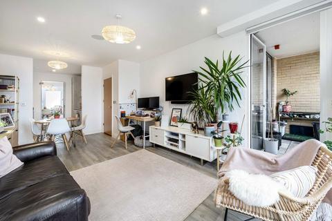 1 bedroom flat for sale, Quayle Crescent, London N20