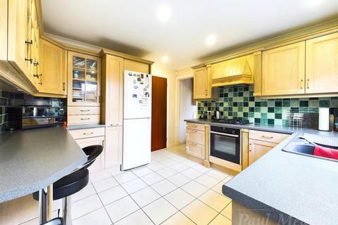 4 Maywater Close, South Croydon, CR2 0RS