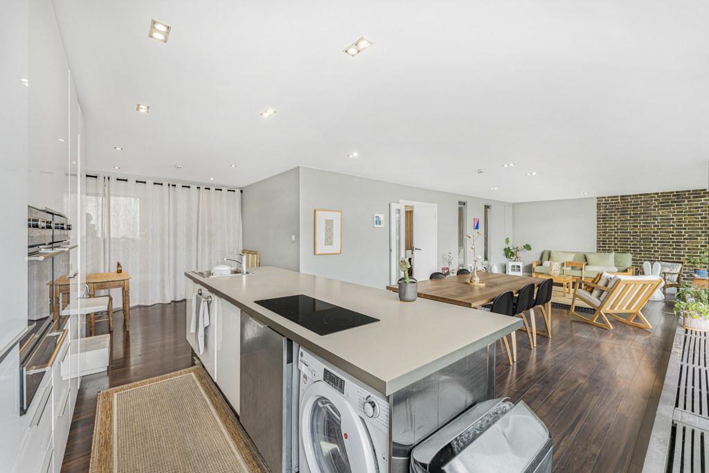 Reception/Kitchen