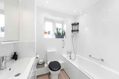 2 bedroom flat for sale, Corona Road, Lee, London