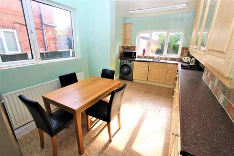 3 bedroom semi-detached house to rent, Russell Drive, Wollaton, Nottingham, Nottinghamshire, NG8