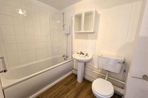undefined, Ascot Court, Aldershot GU11