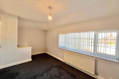 2 bedroom semi-detached house to rent, Highstone Avenue, Barnsley , South Yorkshire , S70 4JT