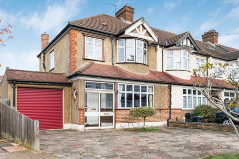 3 bedroom property for sale, Ernest Close, Beckenham