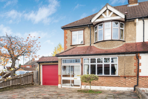 Ernest Close, Beckenham