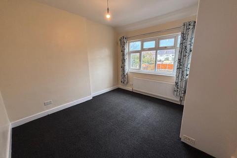 3 bedroom semi-detached house to rent, Marshall Lake Road, Solihull B90