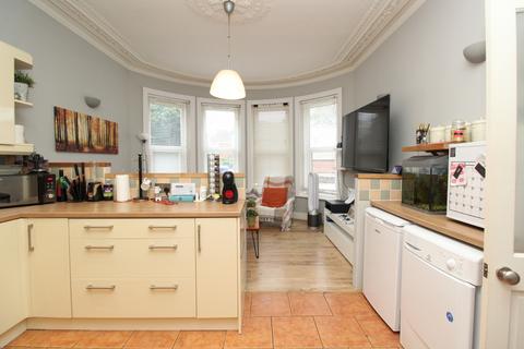 2 bedroom ground floor flat to rent, Balmoral Road, Lower Parkstone