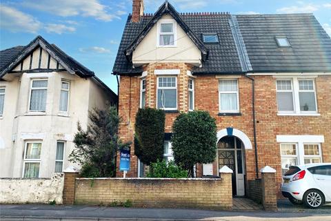 1 bedroom ground floor flat to rent, Sandbanks Road, Poole