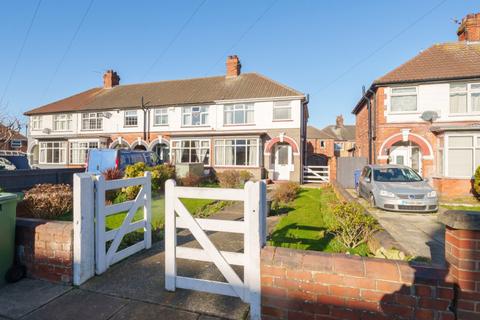 3 bedroom end of terrace house for sale, Phyllis Avenue, Grimsby, Lincolnshire, DN34