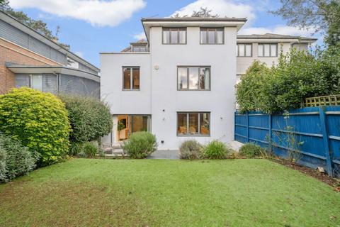 26 Arthur Road, London, SW19 7DZ