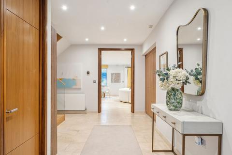 26 Arthur Road, London, SW19 7DZ