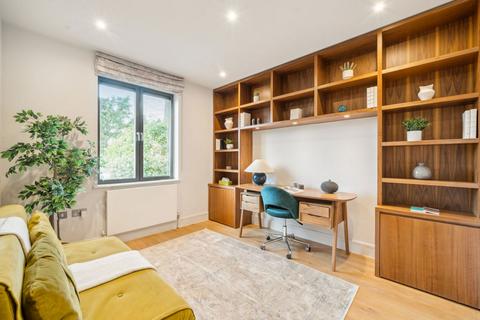 26 Arthur Road, London, SW19 7DZ