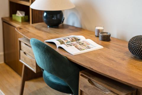 26 Arthur Road, London, SW19 7DZ