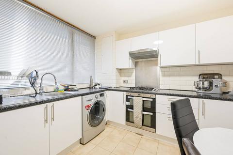 2 bedroom flat for sale, Kemble House, Brixton, London, SW9