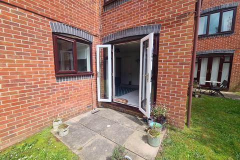 1 bedroom apartment to rent, Wey Road, Godalming, Surrey, GU7