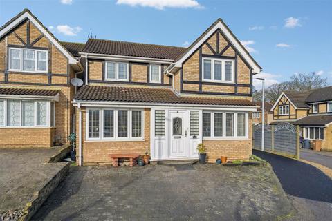 4 bedroom detached house for sale, The Lawns, Stevenage SG2