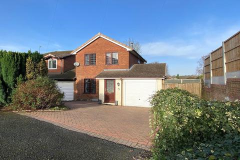 3 bedroom detached house for sale, Lapwing Close, Kidderminster, DY10