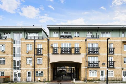 1 bedroom apartment for sale, Locksons Close, London