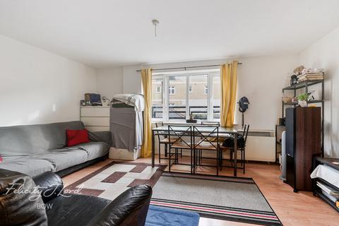 1 bedroom apartment for sale, Locksons Close, London