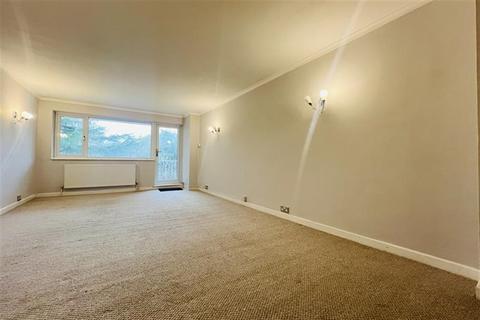 2 bedroom apartment to rent, Cedar Lodge, NG7