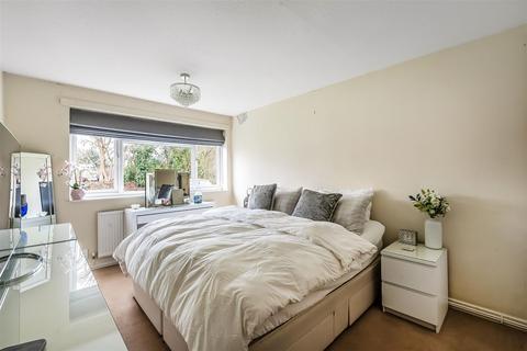 2 bedroom house for sale, MOAT COURT, ASHTEAD, KT21