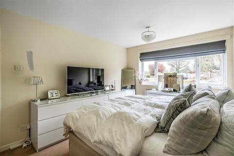 2 bedroom house for sale, MOAT COURT, ASHTEAD, KT21