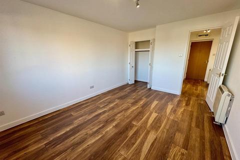 1 bedroom apartment to rent, Garth Court, Harrow HA1 2ER