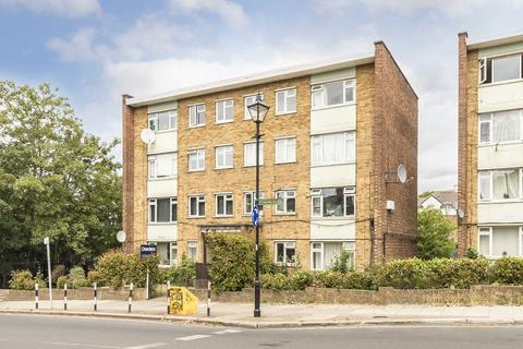 2 bedroom flat to rent, St. Asaph Road, London SE4