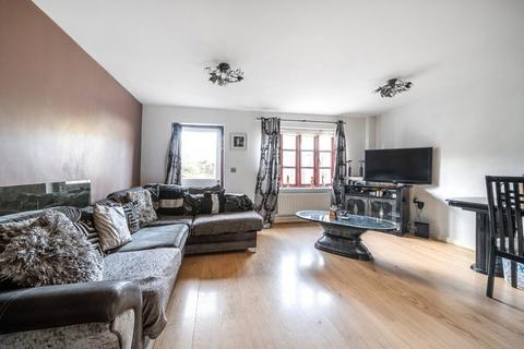 3 bedroom terraced house for sale, Gosport Road, London