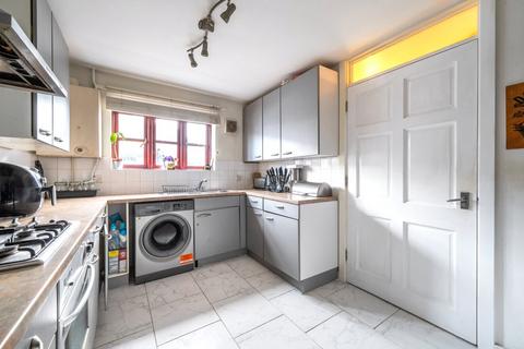 3 bedroom terraced house for sale, Gosport Road, London