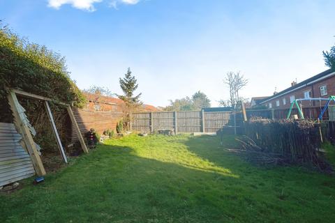 4 bedroom terraced house for sale, Heathfield Road, Grantham, NG31