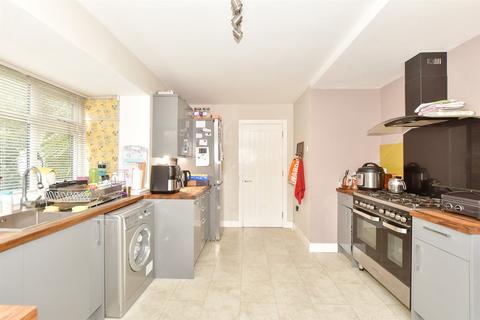 4 bedroom end of terrace house for sale, Ramsgate Road, Margate, Kent