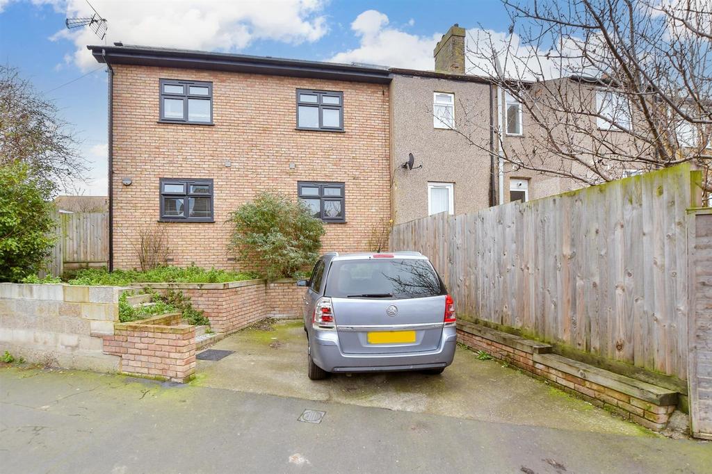 Driveway/Parking