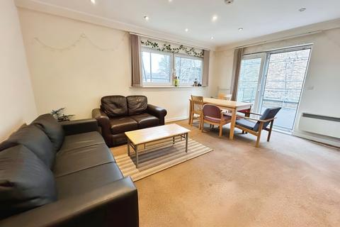 4 bedroom flat to rent, Wilbraham Road, Manchester, Greater Manchester, M14