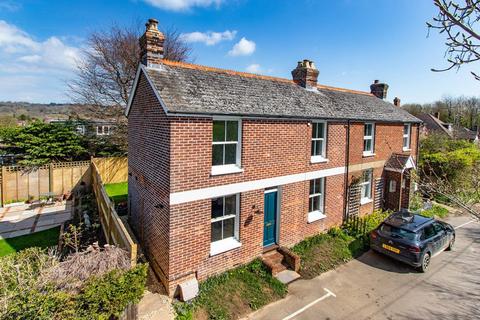 2 bedroom house to rent, Fair Lane, East Sussex