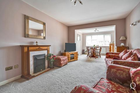 3 bedroom end of terrace house for sale, Peel Drive, Sittingbourne, Kent, ME10