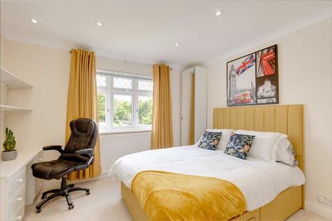 5 bedroom semi-detached house for sale, Devonshire Road, London NW7