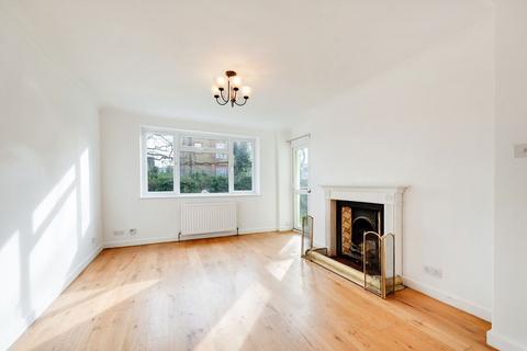 3 bedroom flat to rent, Pearscroft Road, London SW6