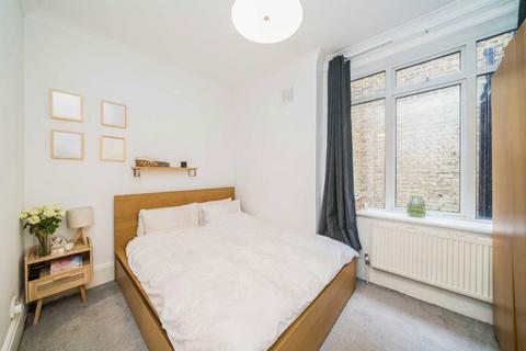 2 bedroom flat for sale, Lewin Road, London SW16