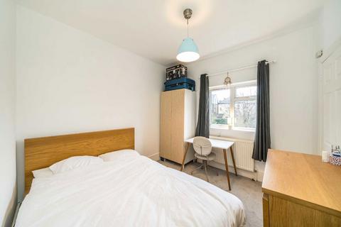 2 bedroom flat for sale, Lewin Road, London SW16