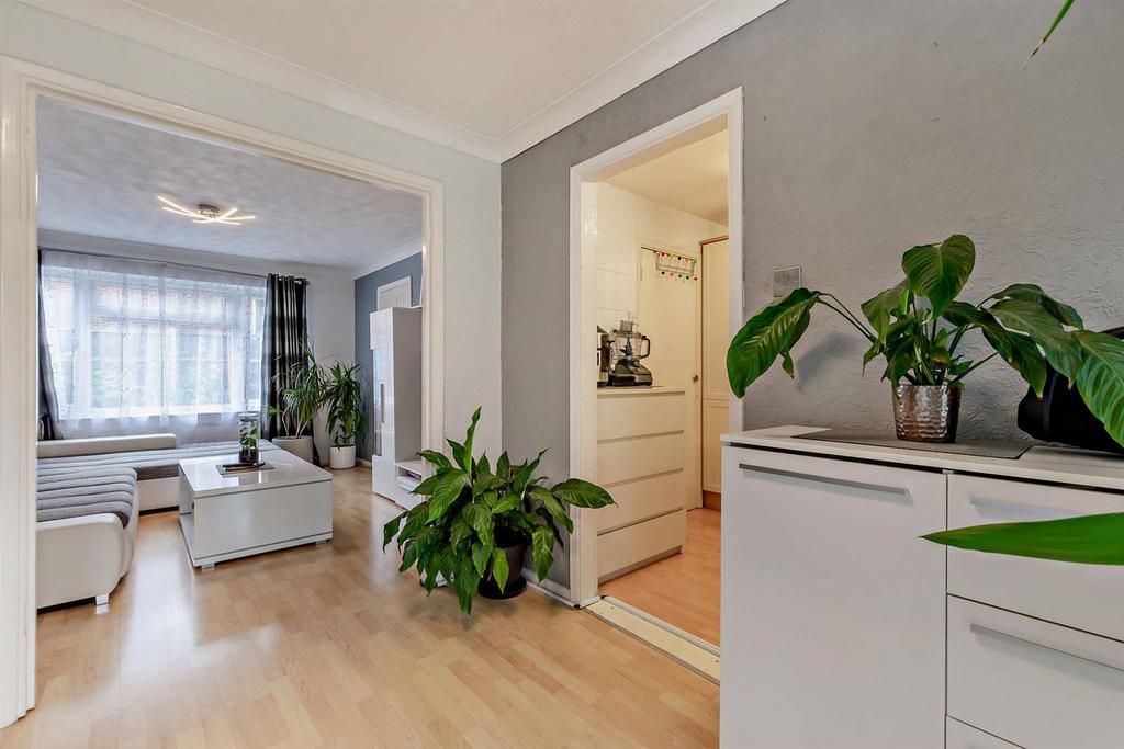 8617606-interior04-800.jpg